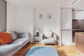 Modern 1 bed apartment at heart of Canary Wharf